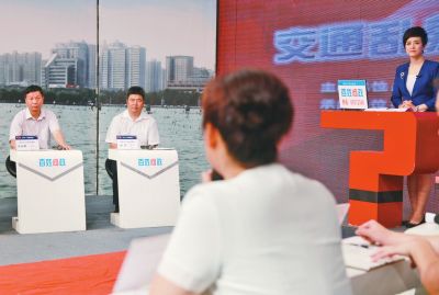 汽車站安檢形同虛設(shè)局長表慚愧(圖)