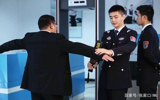 安檢門廠家提醒：張家口乘火車進京需經(jīng)過兩次安檢！.jpeg
